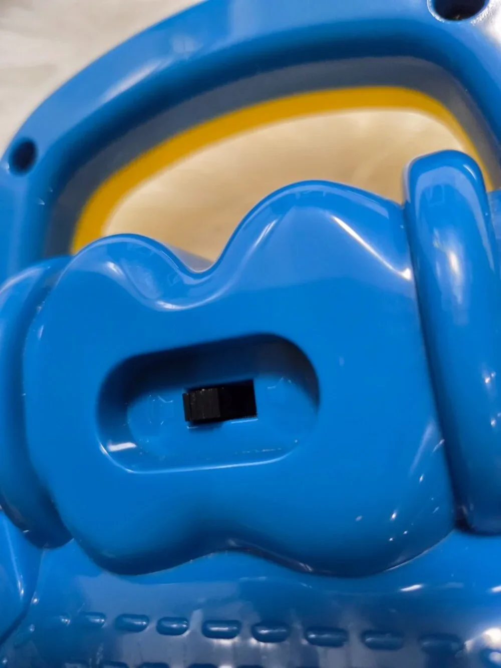 Vtech Vintage Sing and Learn Robot Toy